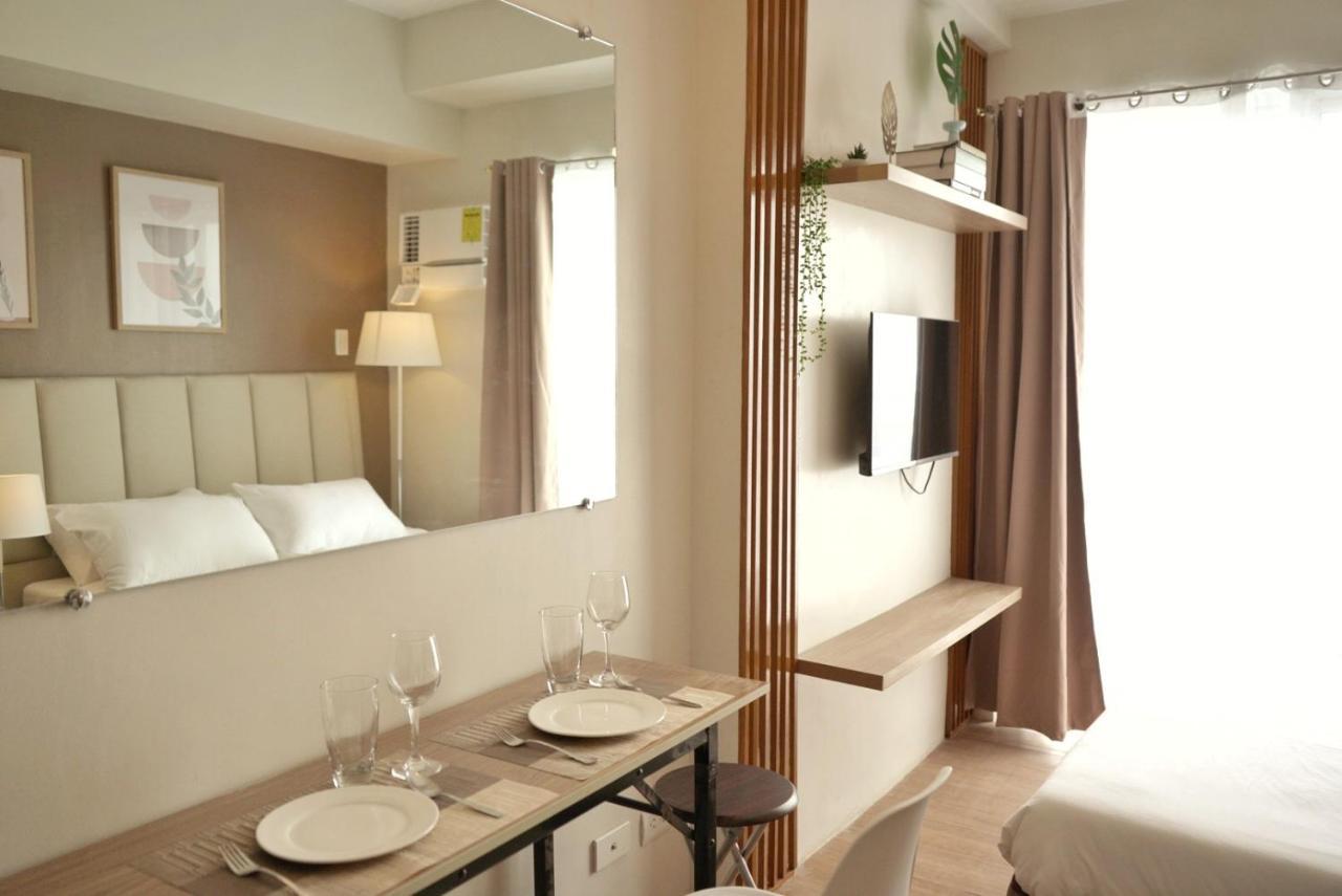 Quince Studio W/ Balcony Orochi Staycation Ph At Loop Tower Cdo 카가얀드오로 외부 사진
